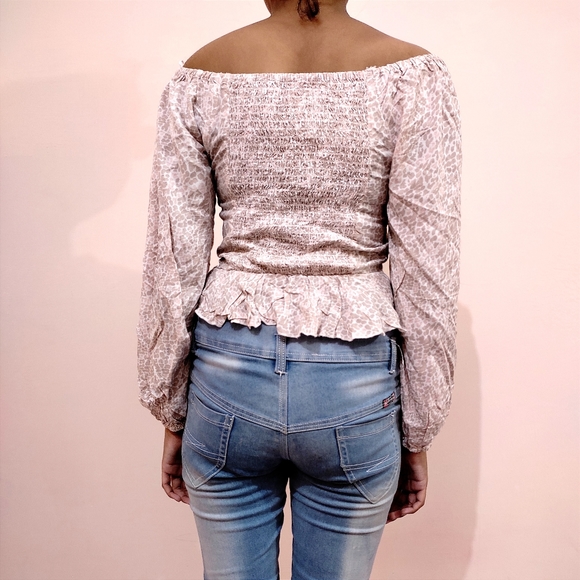 💜💜💜Korean Blouse top - Picture 3 of 3